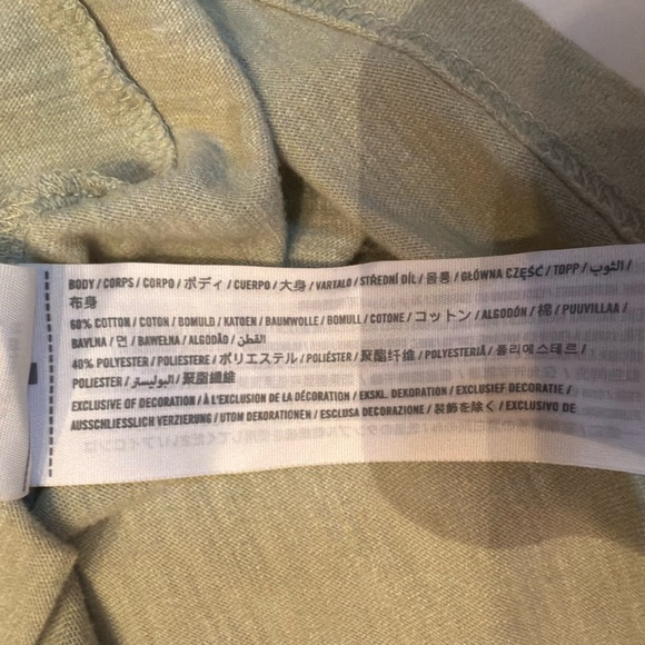 Abercrombie and Fitch, large green T-shirt - Picture 4 of 5